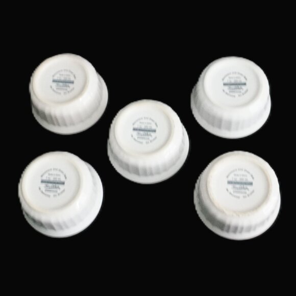 Corning Ware French White Set of 5 Ramekins Vintage Stoneware 7 oz - Picture 8 of 9